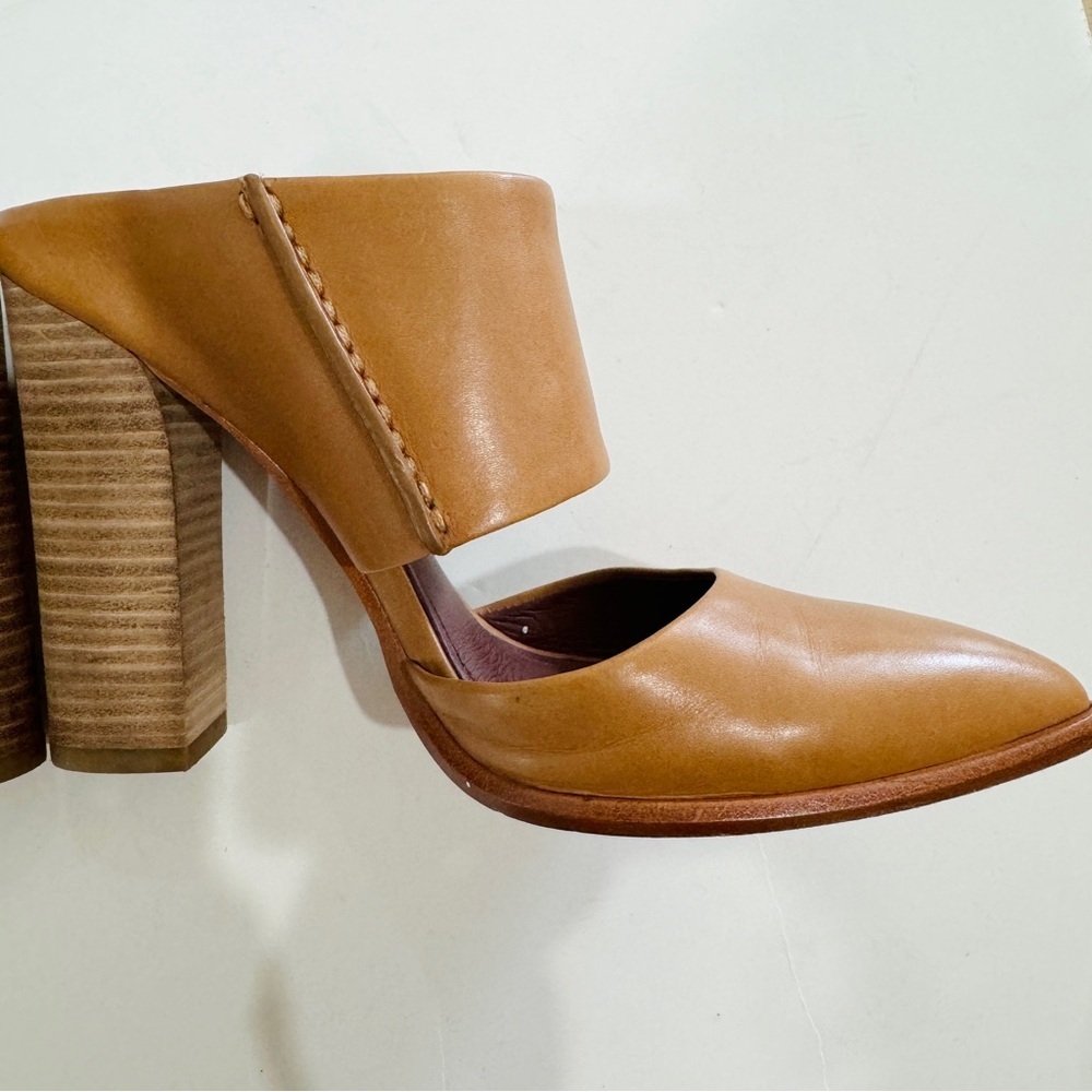 Coach tan leather wooden heels EUC - Picture 10 of 15
